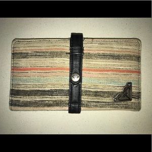 Roxy buckle wallet